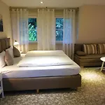 Mansion 3*