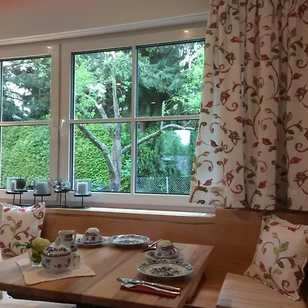 Mansion 3* باد آرولزن